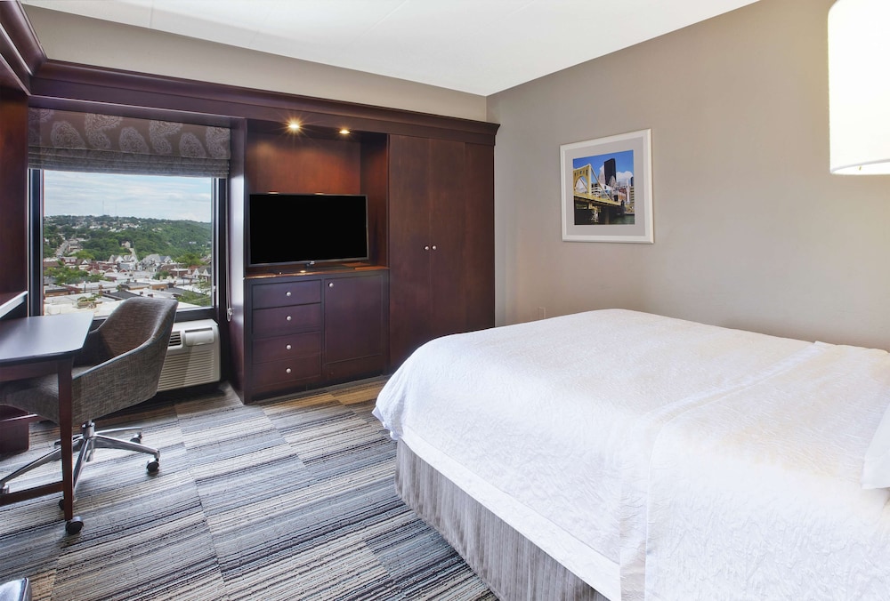 Standard Room, 1 Queen Bed photo 1