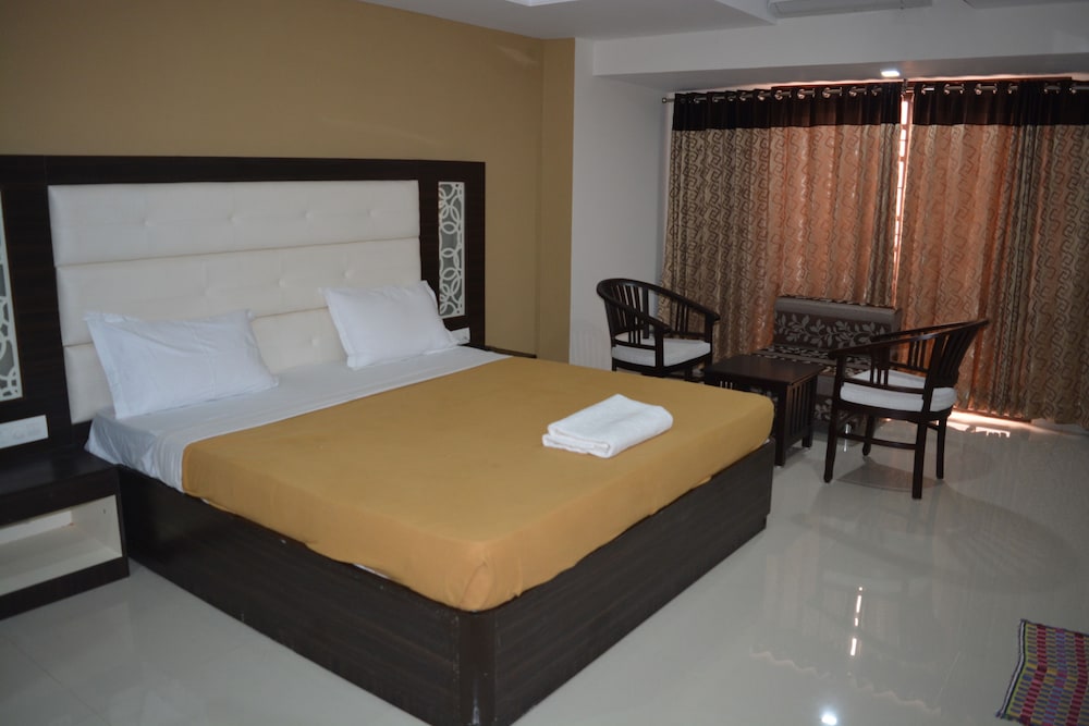 Executive Double Room, 1 King Bed, Private Bathroom