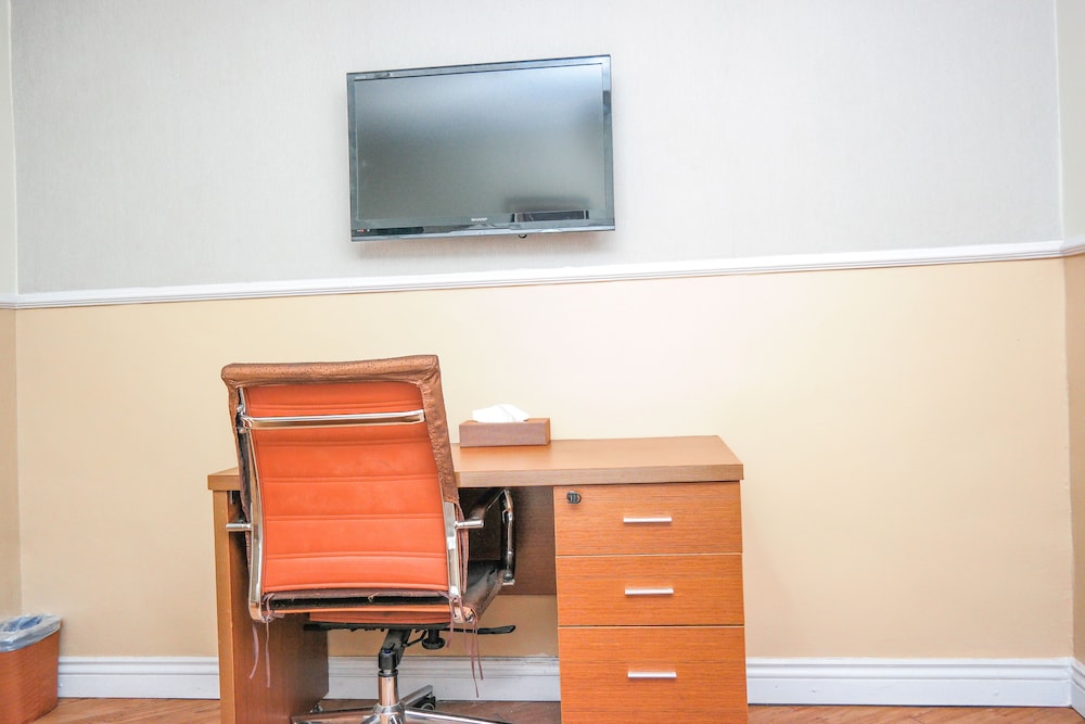 Deluxe Room, 1 Bedroom, Ground Floor photo 2