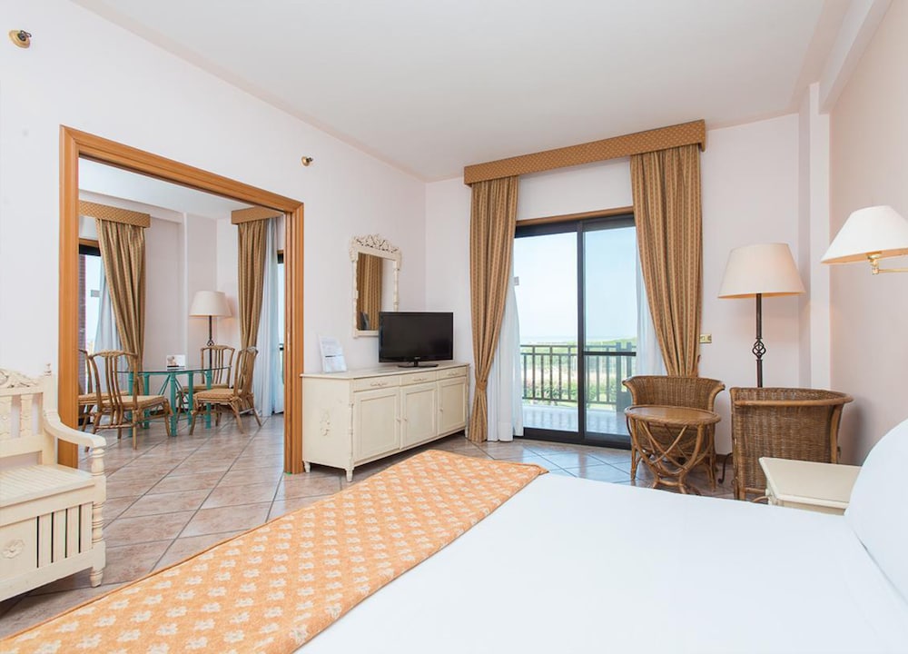Executive Room photo 3