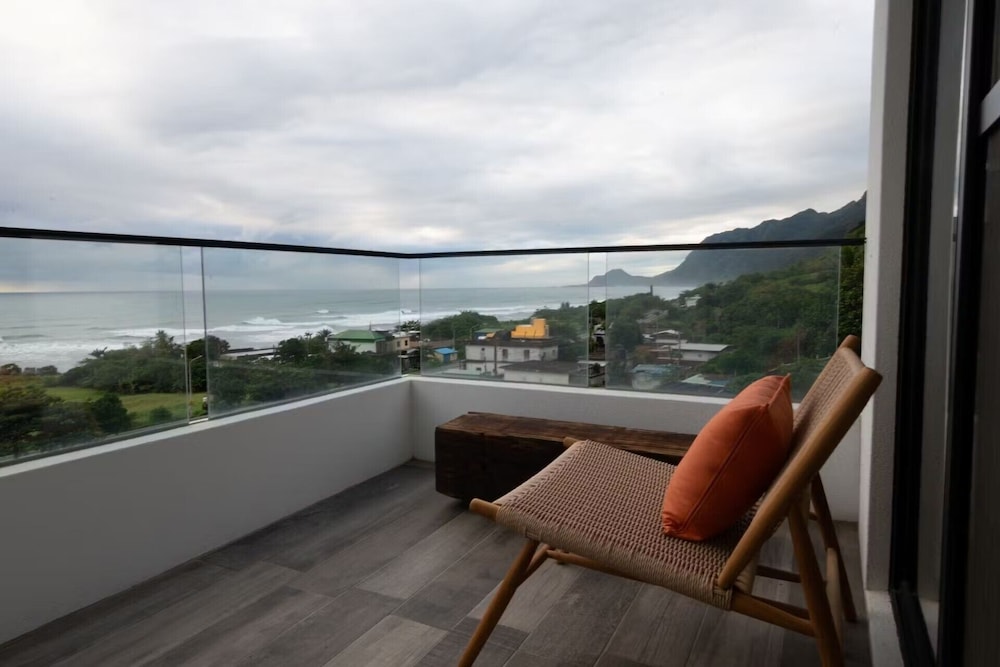 Superior Double Room, 1 Queen Bed, Non Smoking, Ocean View photo 2