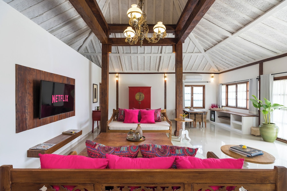 Joglo, 2 Bedrooms Villa - for Cool Adults Only, photo 6