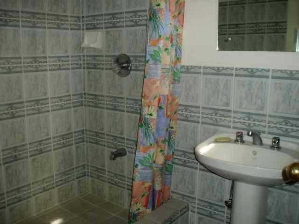 Family Room photo 3