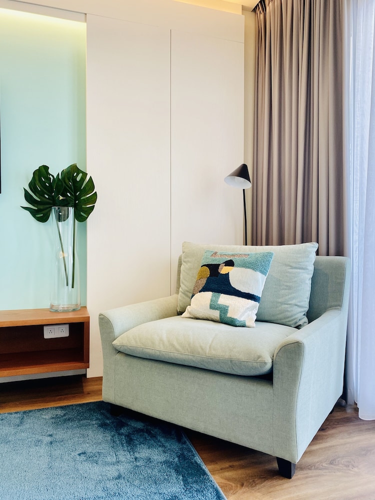 Executive Suite - City View photo 2