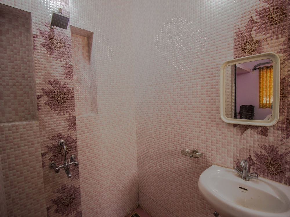 Standard Double Or Twin Room, 1 Double Bed, Non Smoking photo 3