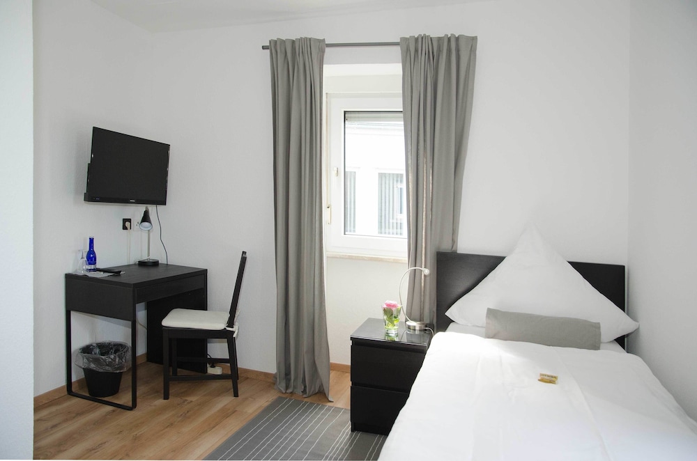 Single Room, 1 Twin Bed, Non Smoking, Private Bathroom photo 1