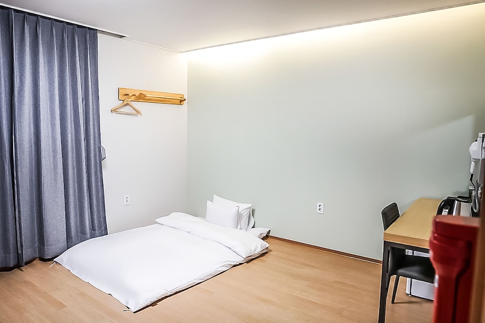 Korean Style Room (Old Building) photo 1