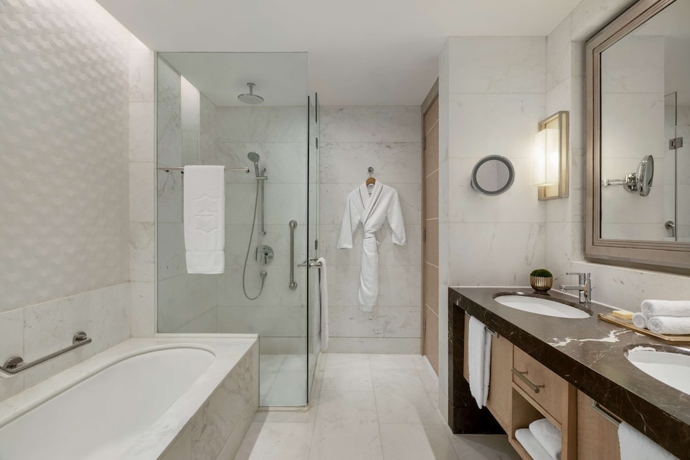 Premier Suite, 1 King Bed