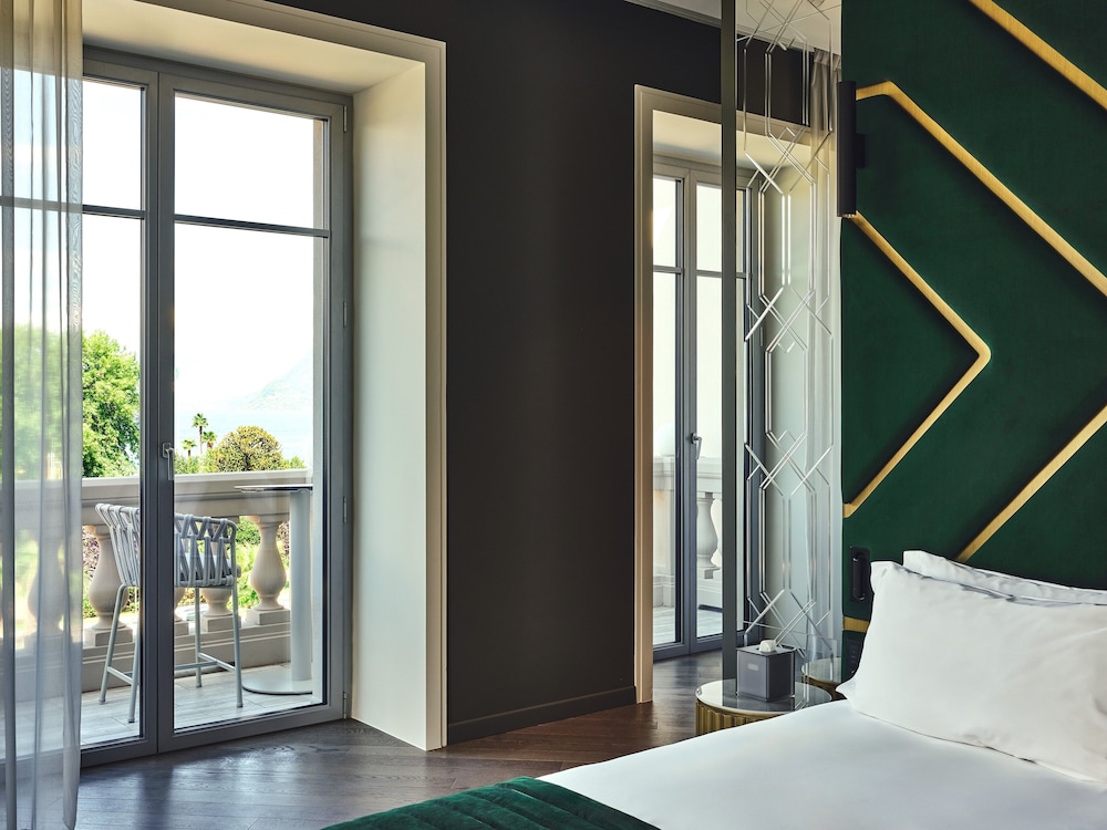 Peacock Suite photo 2