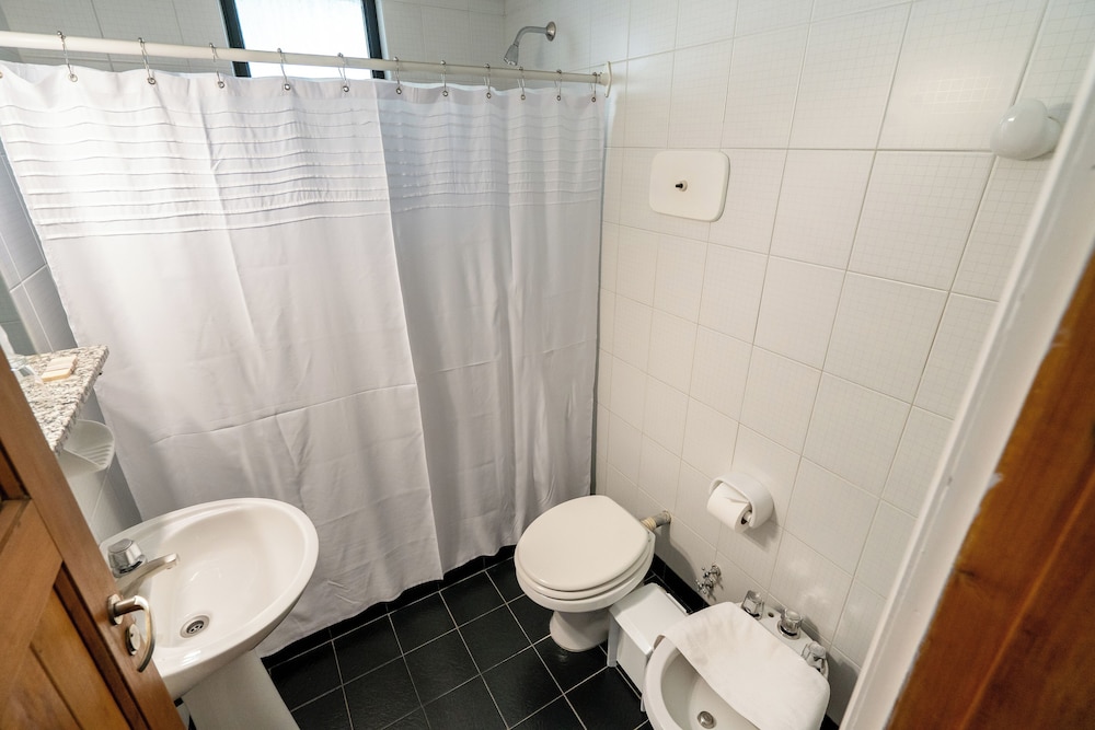 Standard Double Room, 1 Double or 2 Twin Beds photo 3
