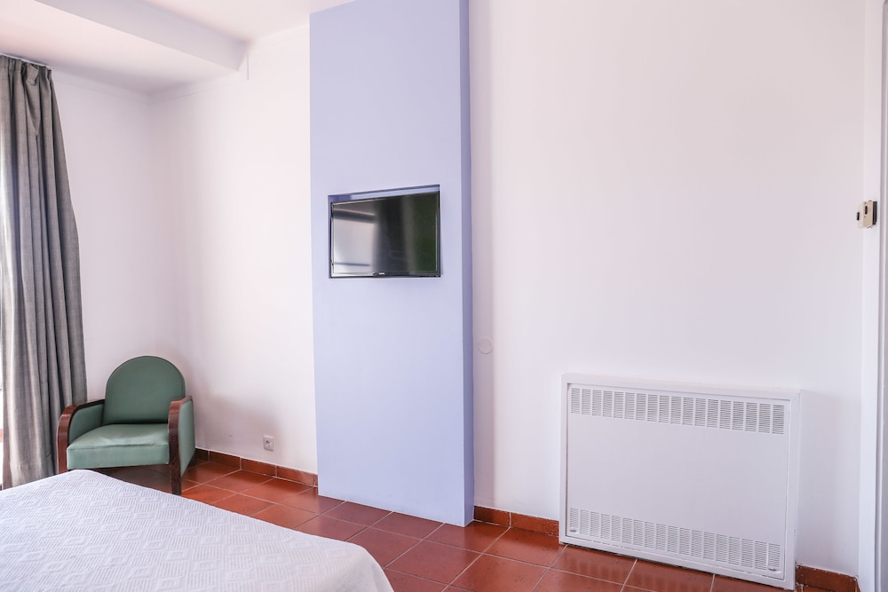 Twin Room, Pool View - Photo 2