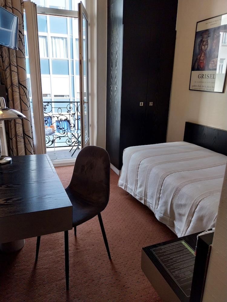 1-Economy single bed photo 3