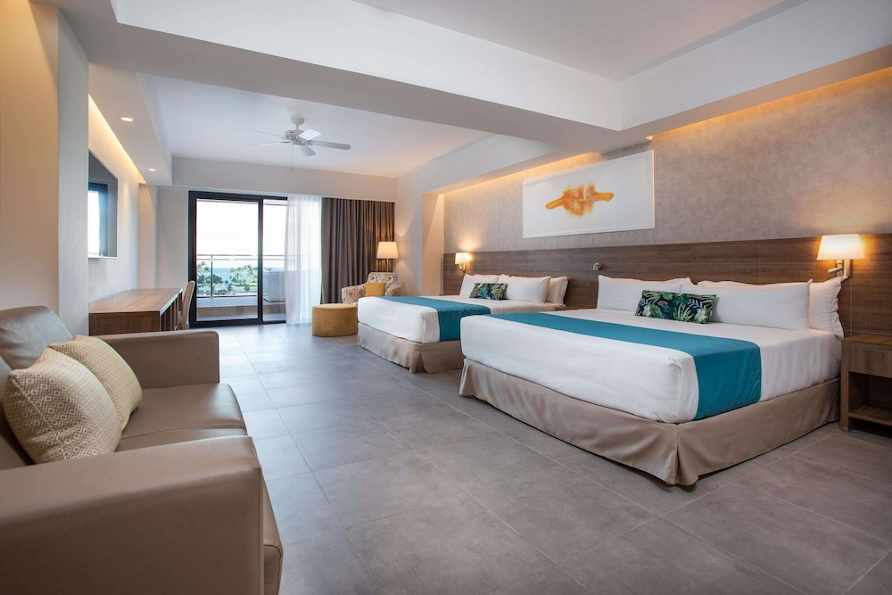Superior Room, Jetted Tub, Sea View