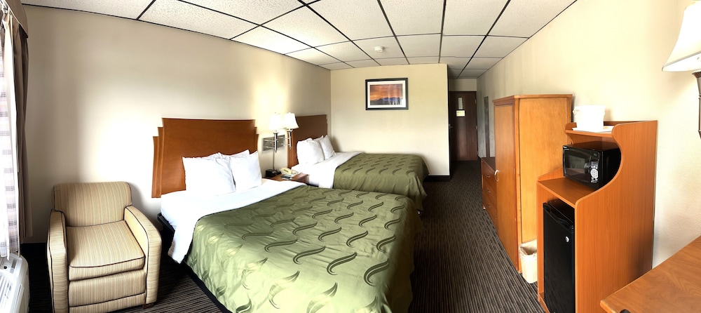 Room, 2 Queen Beds, Non Smoking (Upgrade)