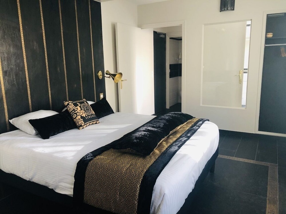 Superior Double Room - Photo 1