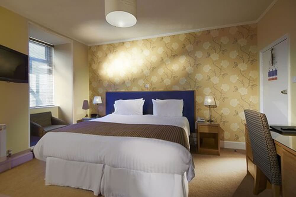 Classic Double or Twin Room