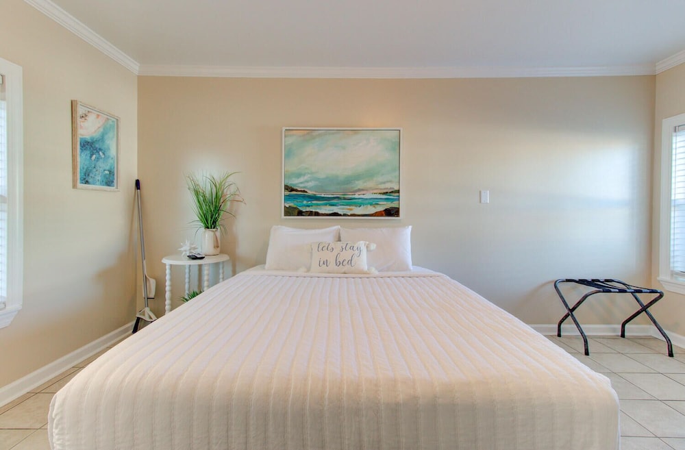 Standard Room, 1 Bedroom, Ocean View photo 1