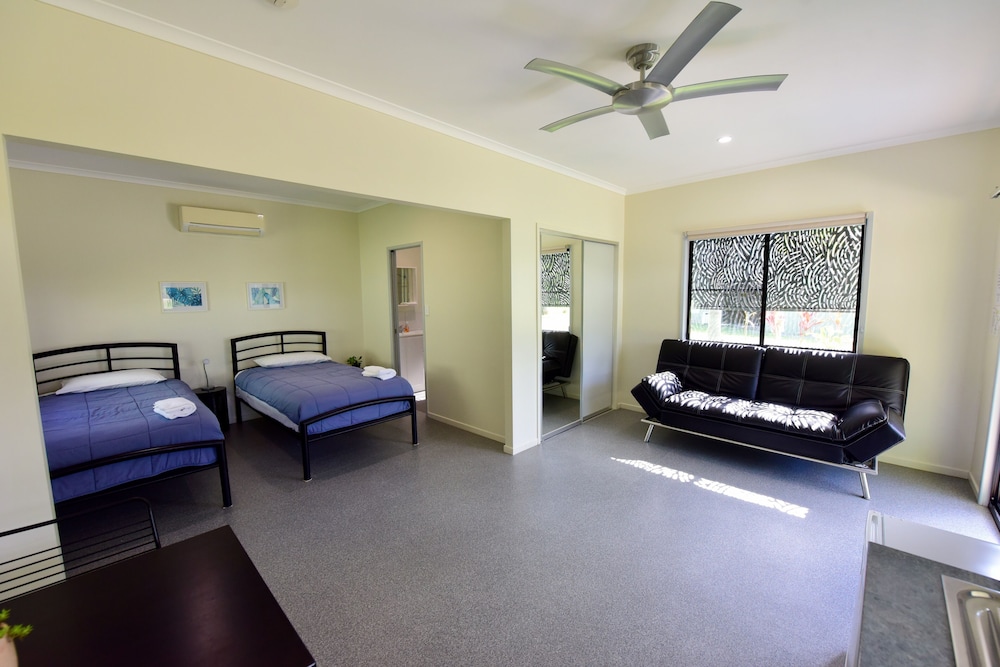 Superior Twin Room – Chalet 1 photo 3