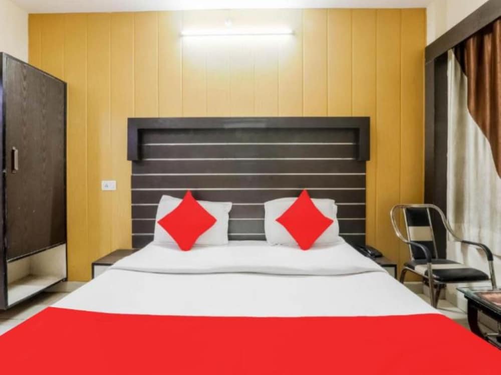 Deluxe Double Room, City View