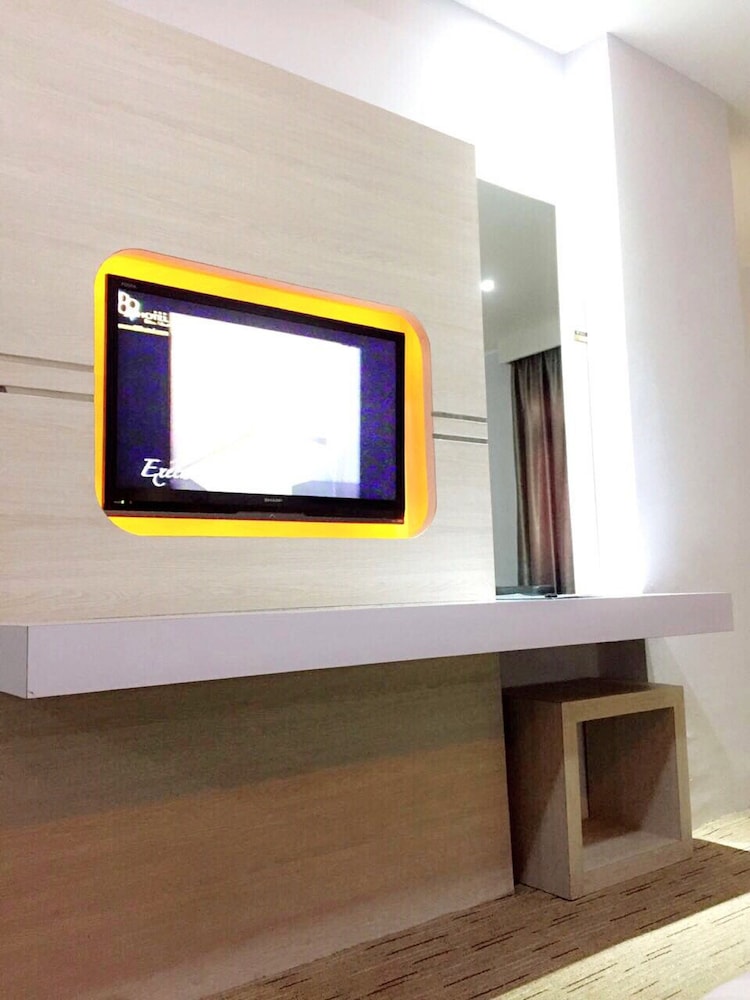 Deluxe Room - Photo 6
