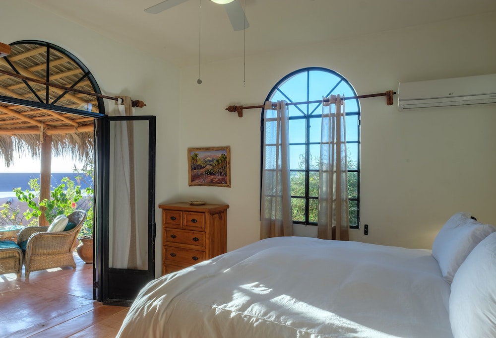 Casa Colina Two Bedroom House photo 3