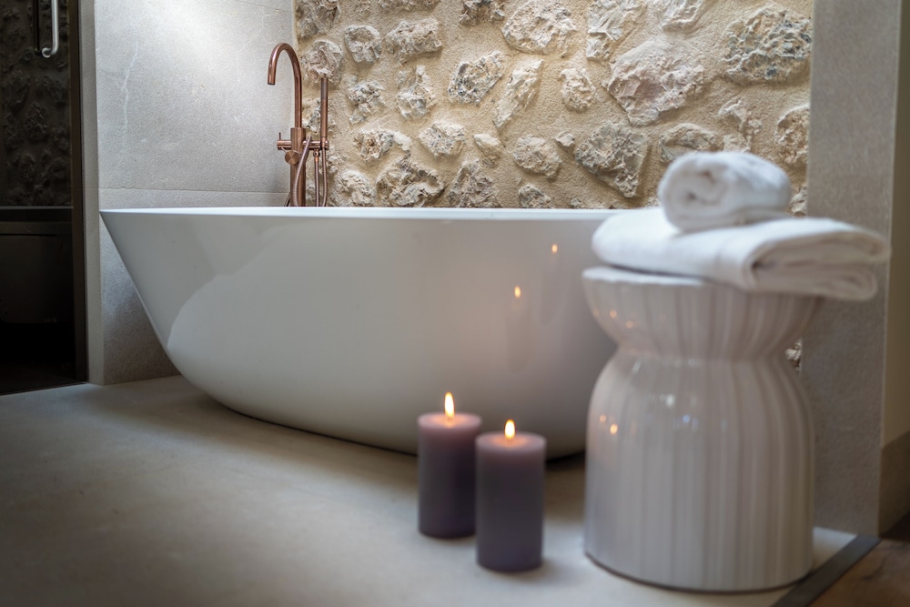 Suite, 1 King Bed (Freestanding Bath)