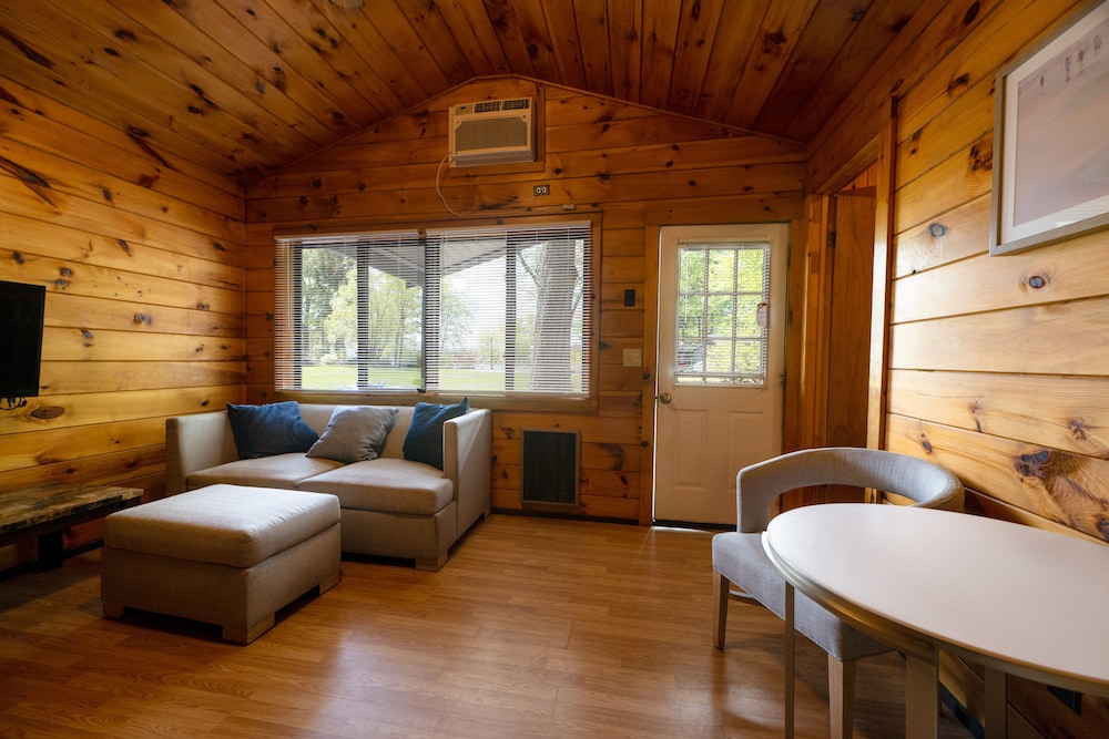Three-Bedroom Villa North