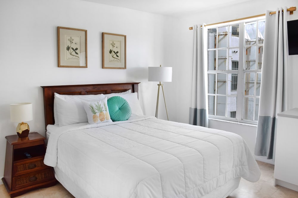 Deluxe Double Room, 1 Queen Bed - Photo 7