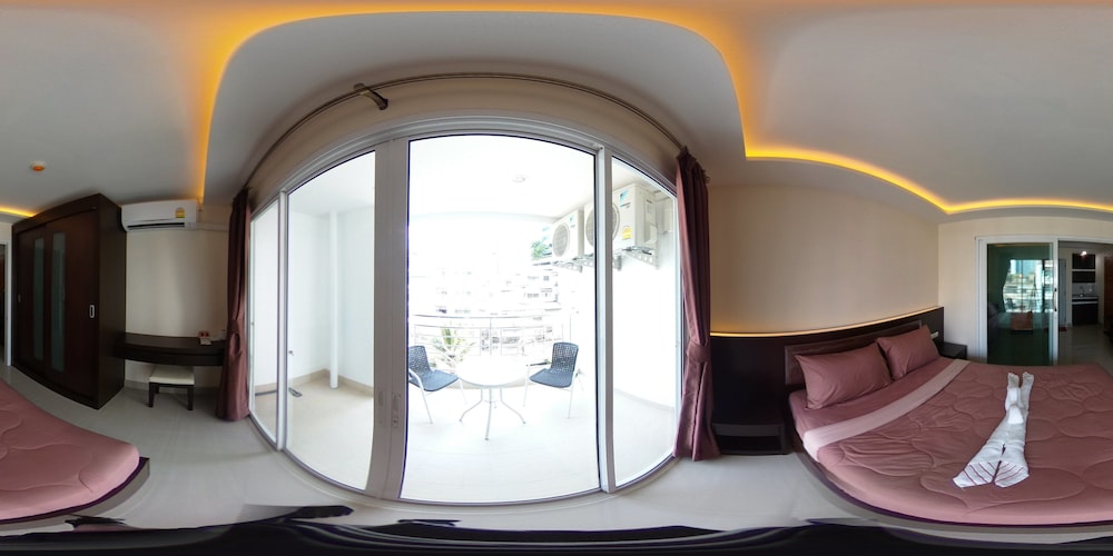 1-Bedroom Premium Room photo 2