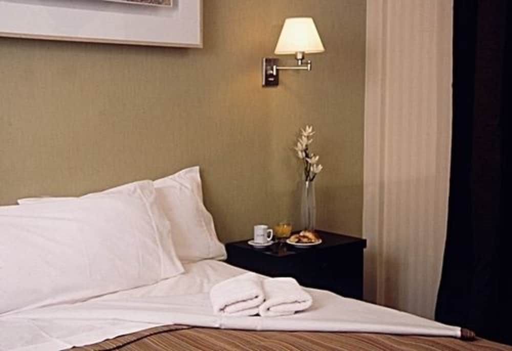 Classic Triple Room photo 1