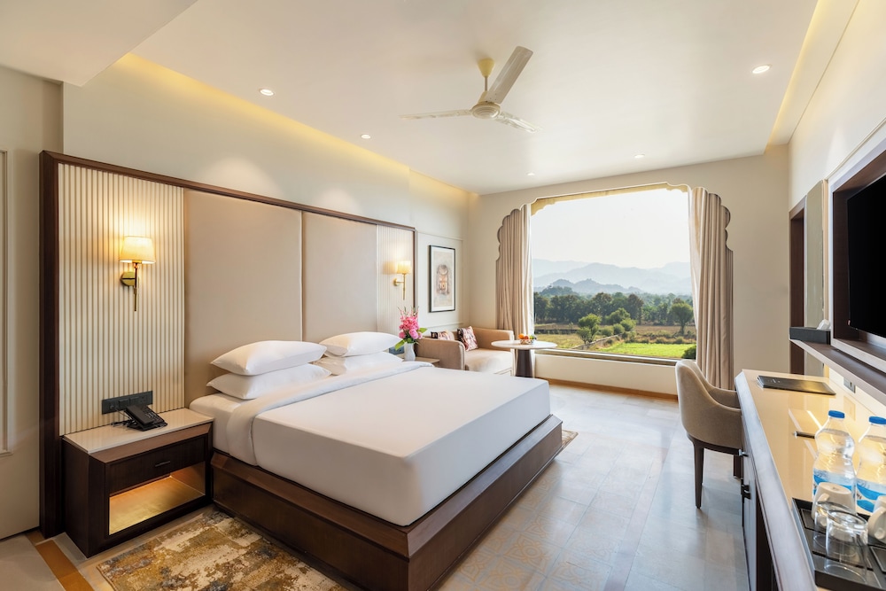 Deluxe Double Room, 1 Double Bed, Garden View
