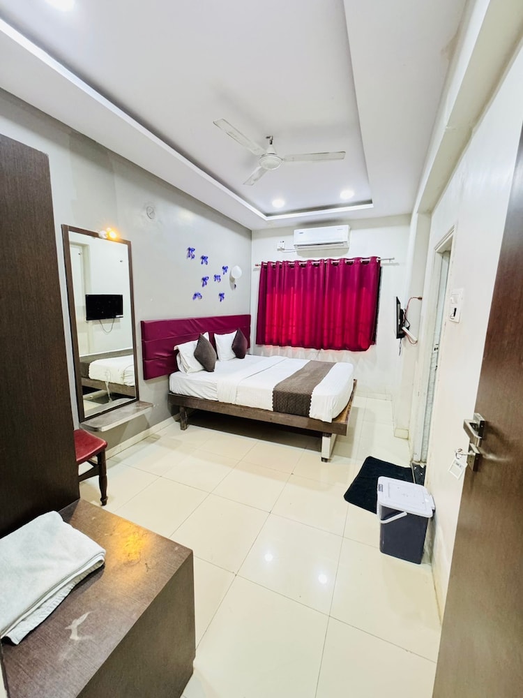 Standard Room photo 3
