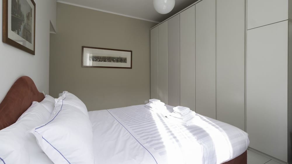 Apartment (2 Bedrooms)