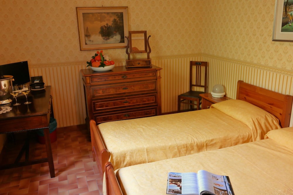 Twin Room photo 2