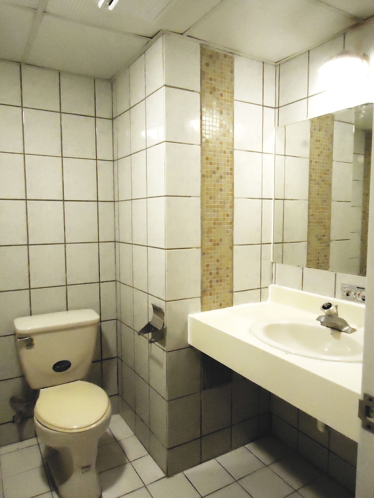 Classic Double or Twin Room - Photo 4