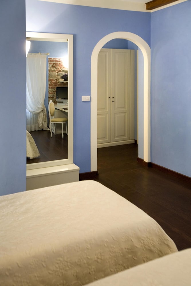 Suite (2 people) photo 3