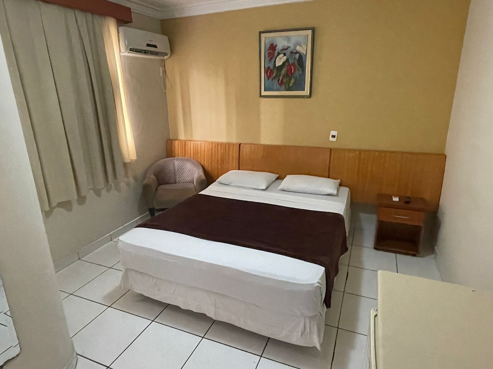 Crystal Plaza Hotel Marista — Deluxe Double Room