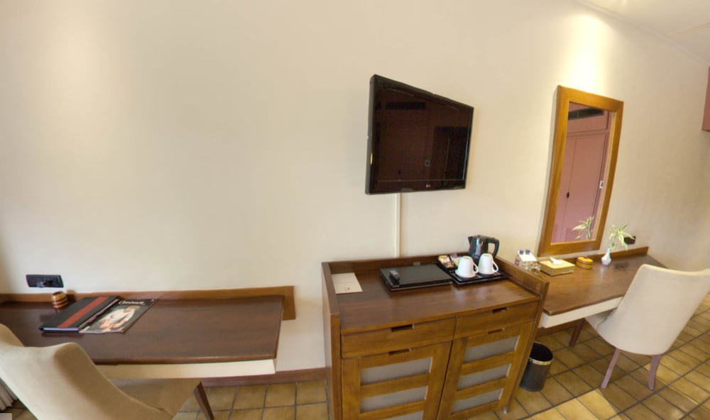 Deluxe Room - Photo 4