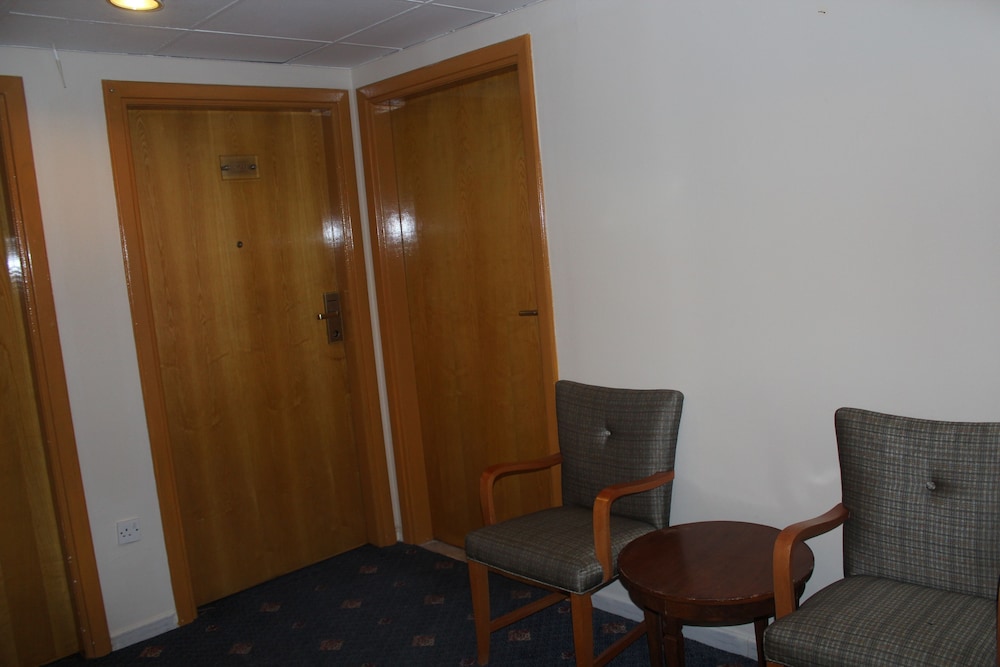 Double or Twin Room photo 3