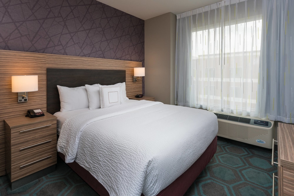Premium Suite, 2 Bedrooms, City View (Mobility Accessible, Tub) photo 1