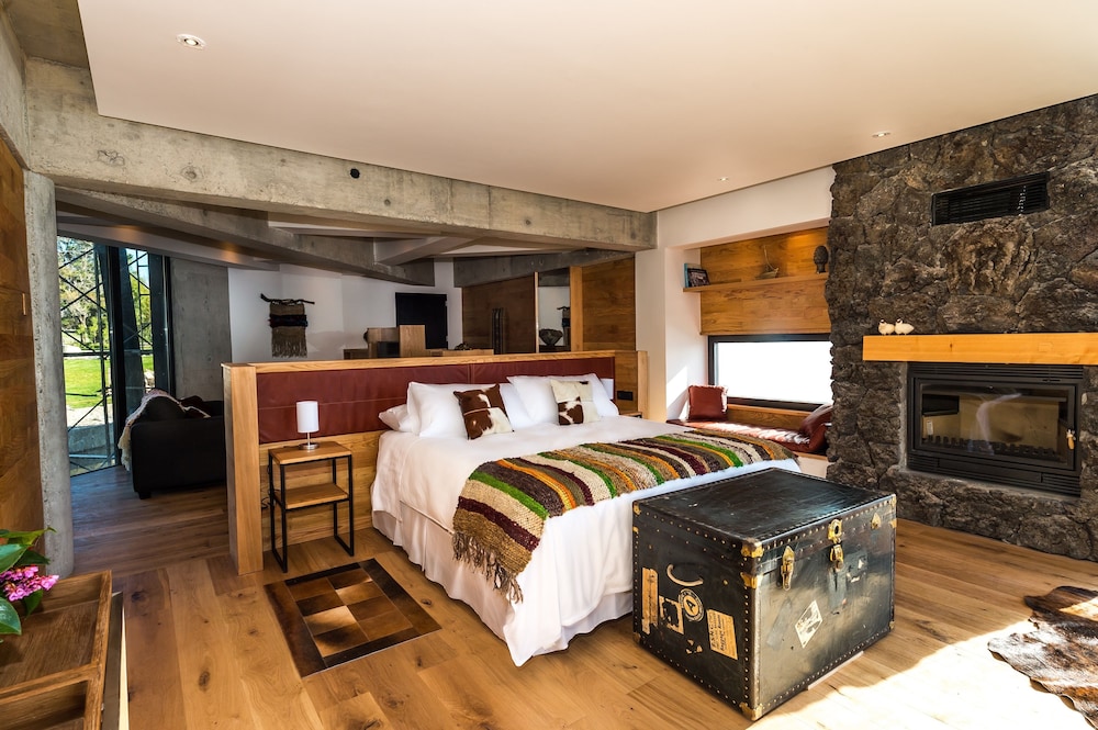 Deluxe Suite, 1 Bedroom, Lake View