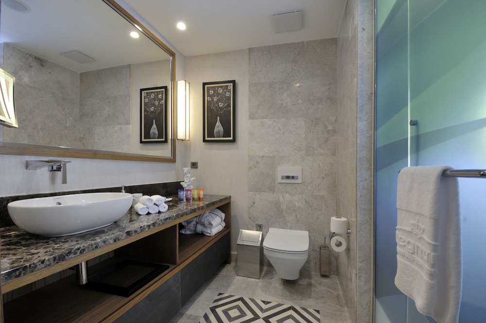 Deluxe Room, Sea View photo 2
