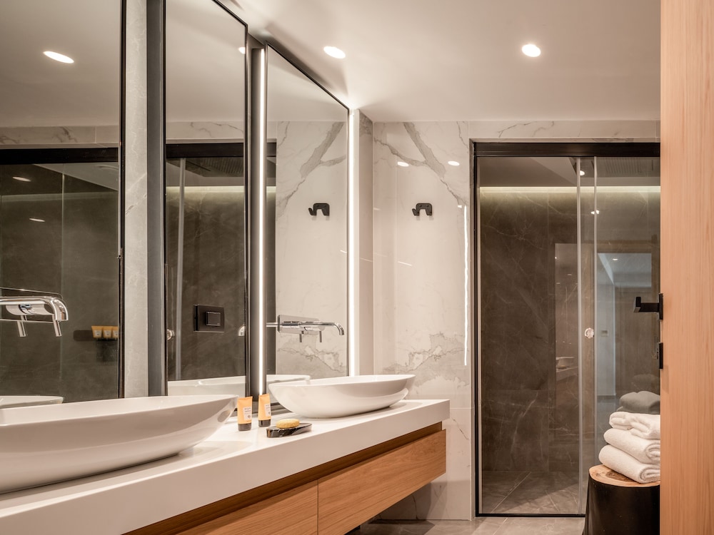 Junior Suite, Private Pool, Beachfront photo 2