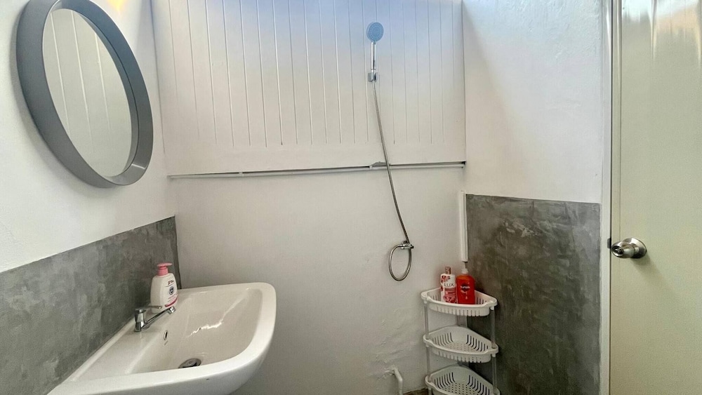 House, 2 Bedrooms, Accessible, Garden View photo 3