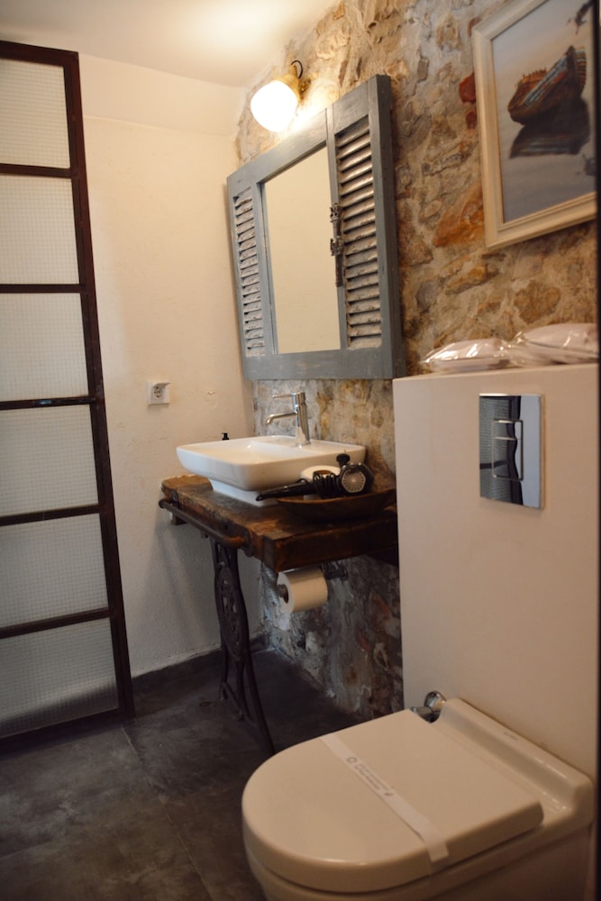 Comfort Room photo 3