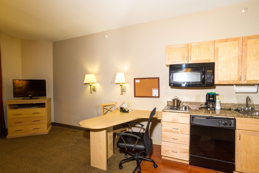 Studio Suite, 2 Double Beds - Photo 5