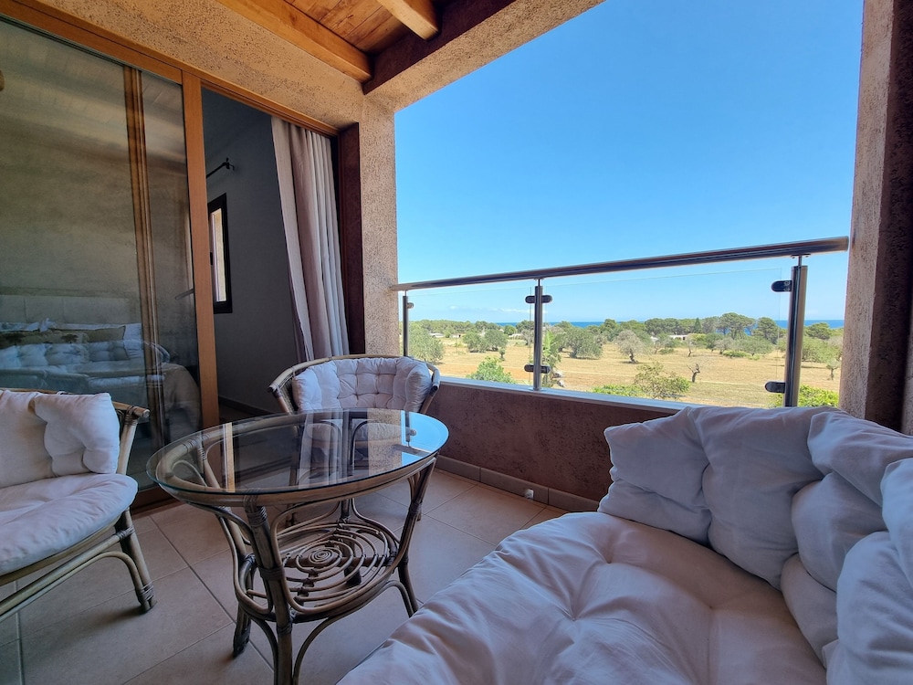 Deluxe Apartment, Partial Sea View