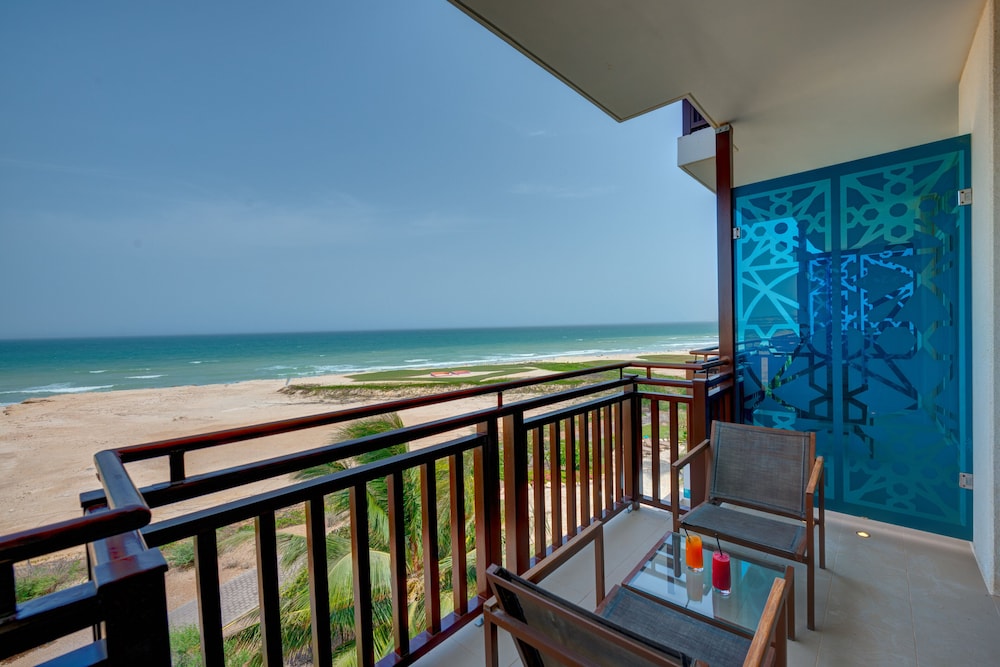 Premium Room, 2 Twin Beds, Balcony, Sea View photo 3