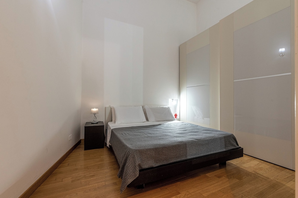 Apartment, Balcony