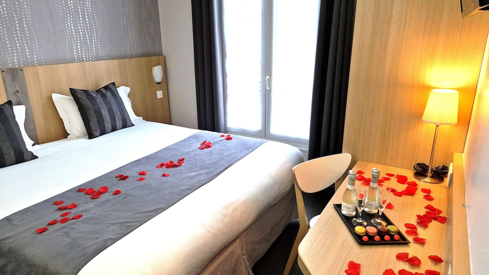 Romantic Double Room, 1 Double Bed (1 Or 2 Persons) photo 1